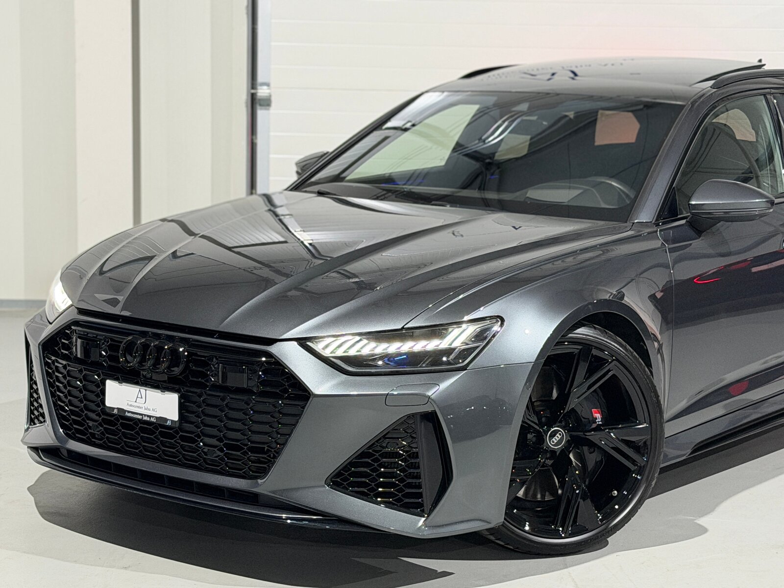 AUDI RS6 Avant 4.0 TFSI V8 quattro, Mild-Hybrid Petrol/Electric, Second hand / Used, Automatic - 2