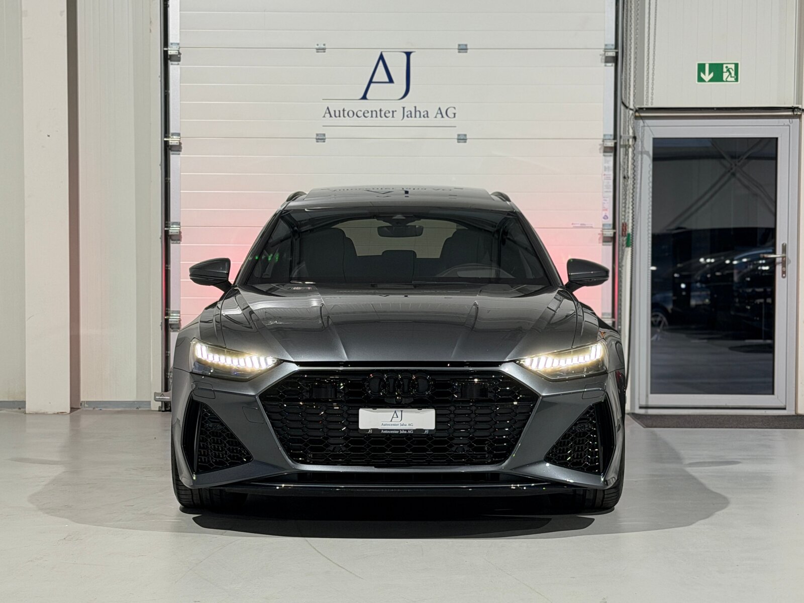AUDI RS6 Avant 4.0 TFSI V8 quattro, Mild-Hybrid Petrol/Electric, Second hand / Used, Automatic - 5