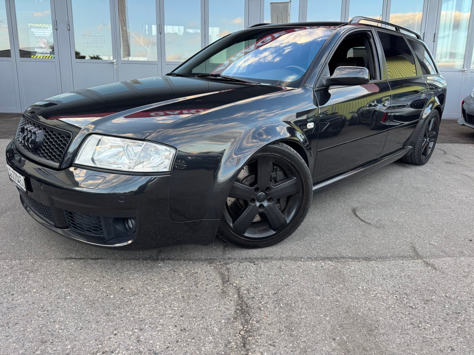 AUDI RS6 plus Avant quattro tiptronic, Benzin, Occasion / Gebraucht, Automatik - 2