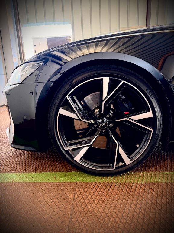 AUDI RS6 4.0 V8 TFSI quattro T-Tronic, Hybride Léger Essence/Électricité, Occasion / Utilisé, Automatique - 5