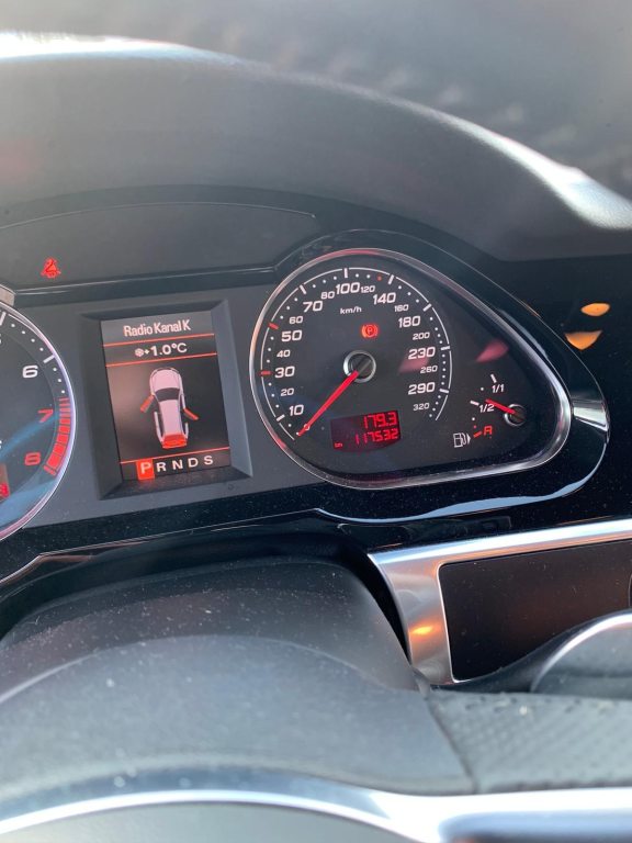 AUDI RS6 5.0 V10 TFSI quattro T-Tronic, Benzin, Occasion / Gebraucht, Automatik - 6