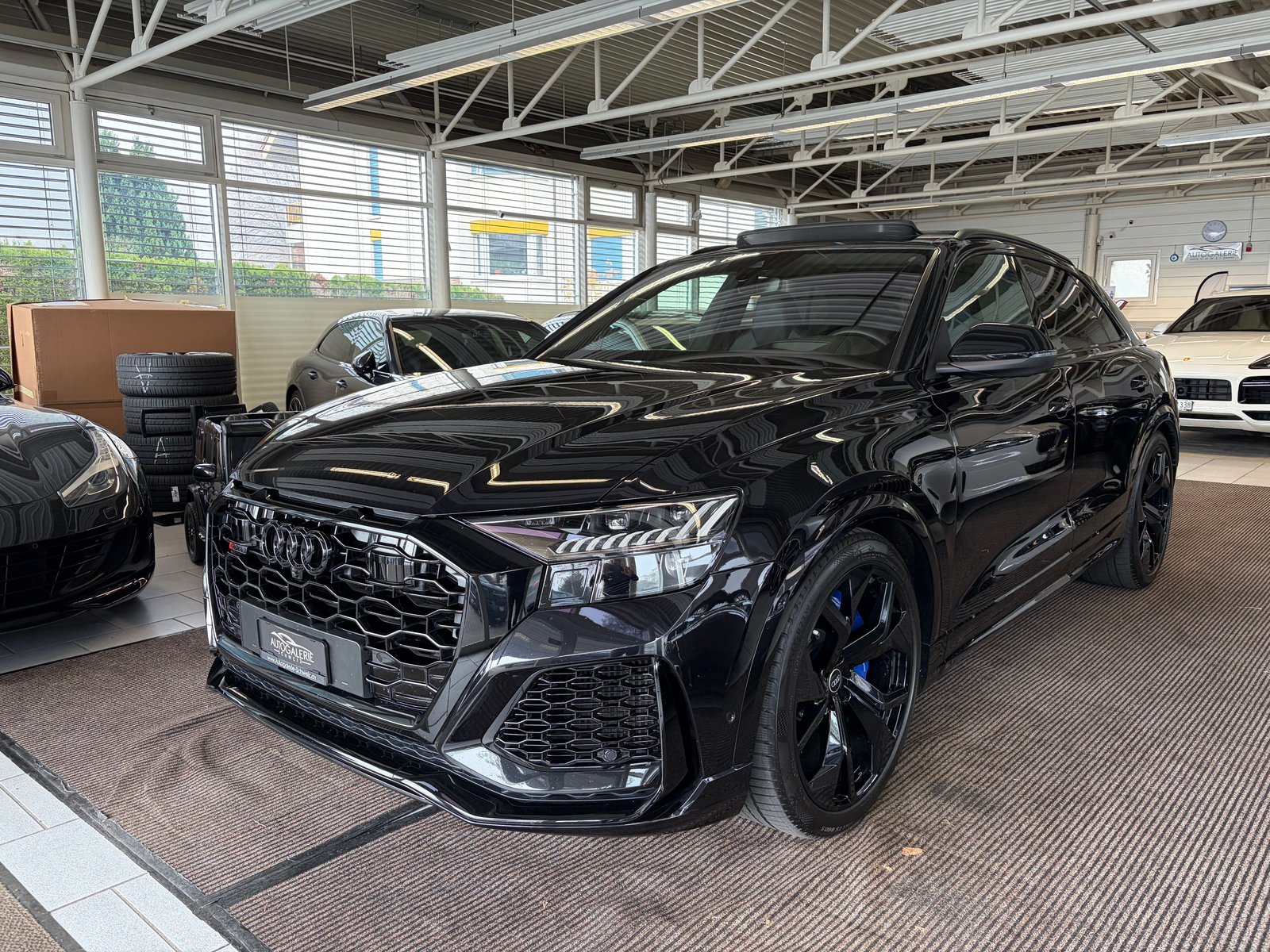 AUDI RSQ8 quattro |CH|Voll|Carbon|AHK|RS-Dynamik PLUS|B&O|Massage, Mild-Hybrid Benzin/Elektro, Occasion / Gebraucht, Automatik - 7