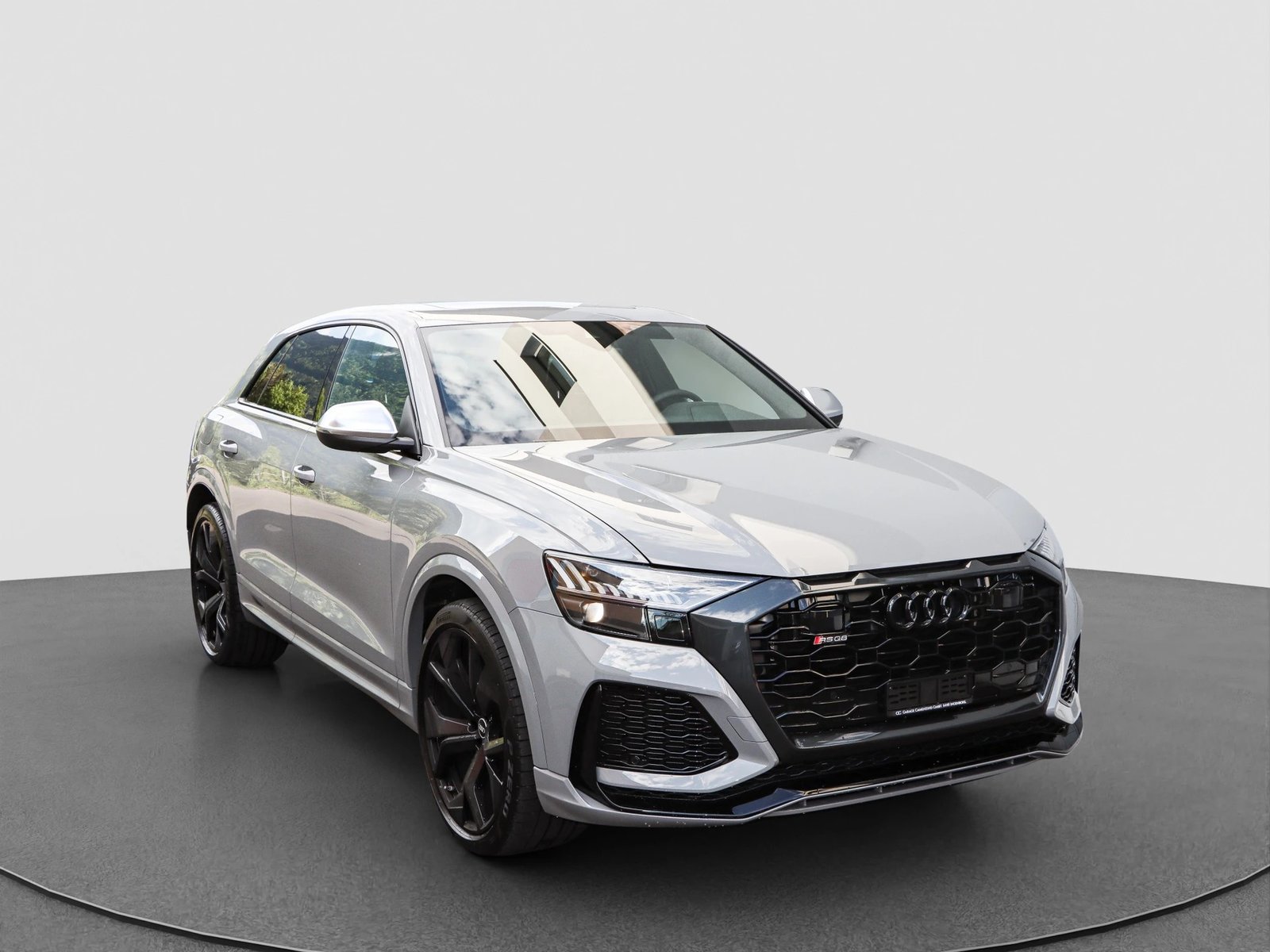 AUDI RSQ8 quattro tiptronic