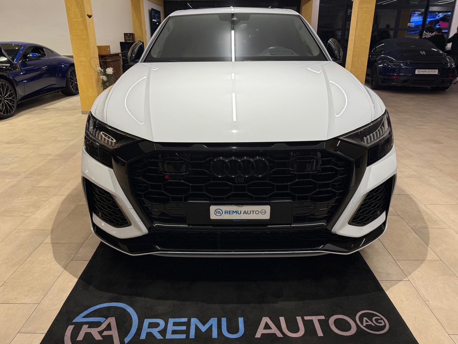 AUDI RSQ8 quattro tiptronic, Mild-Hybrid Petrol/Electric, Second hand / Used, Automatic - 2
