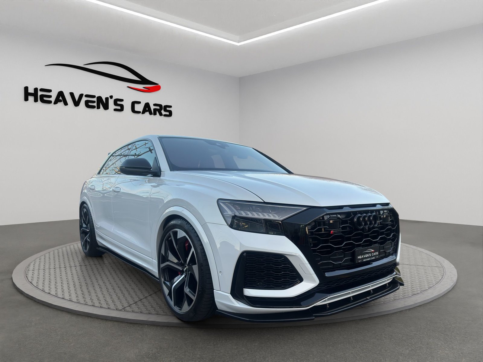 AUDI RSQ8 quattro tiptronic