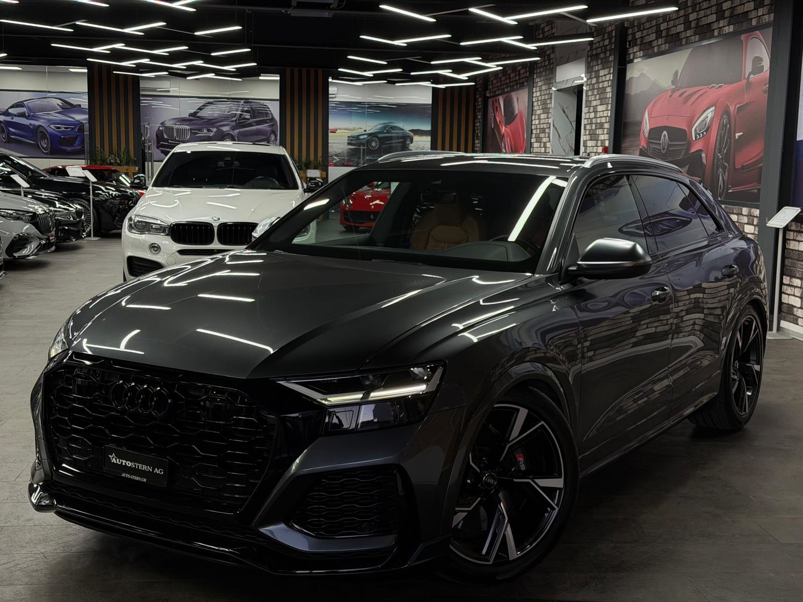 AUDI RSQ8 quattro tiptronic