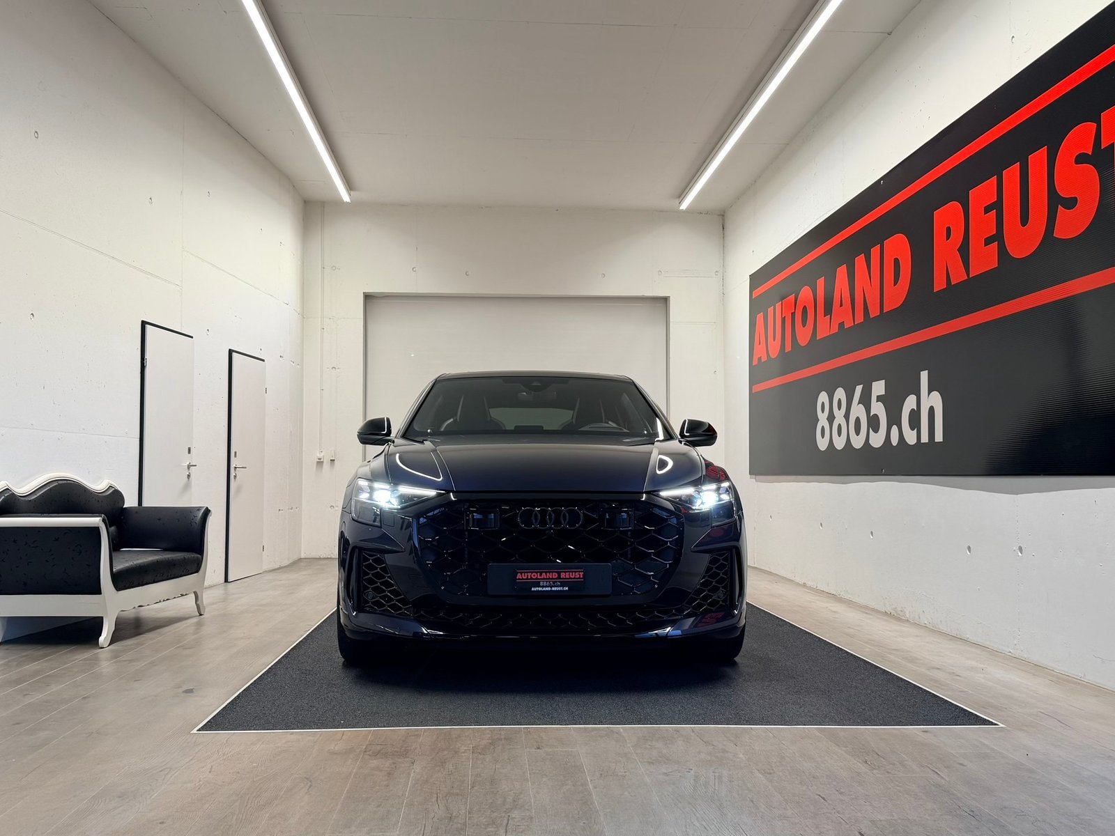 AUDI RSQ8 quattro, Mild-Hybrid Petrol/Electric, Second hand / Used, Automatic - 2