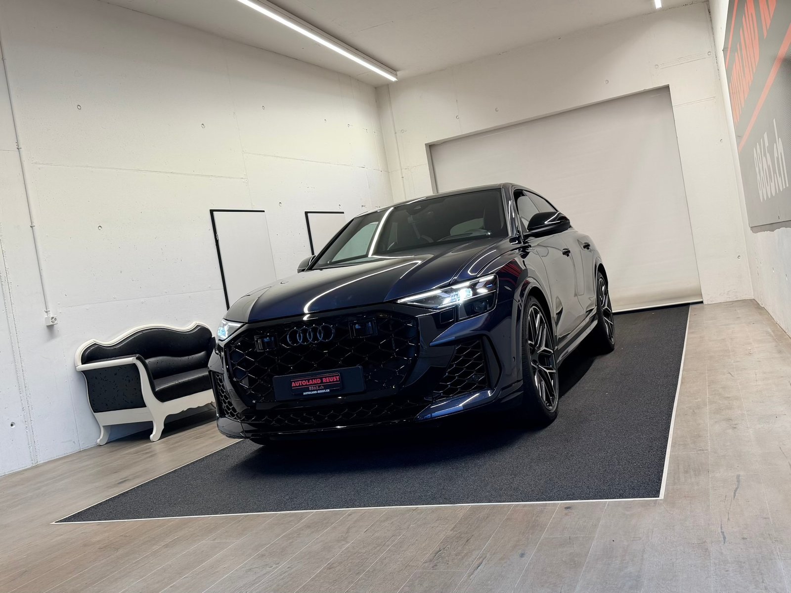 AUDI RSQ8 quattro, Mild-Hybrid Petrol/Electric, Second hand / Used, Automatic - 3