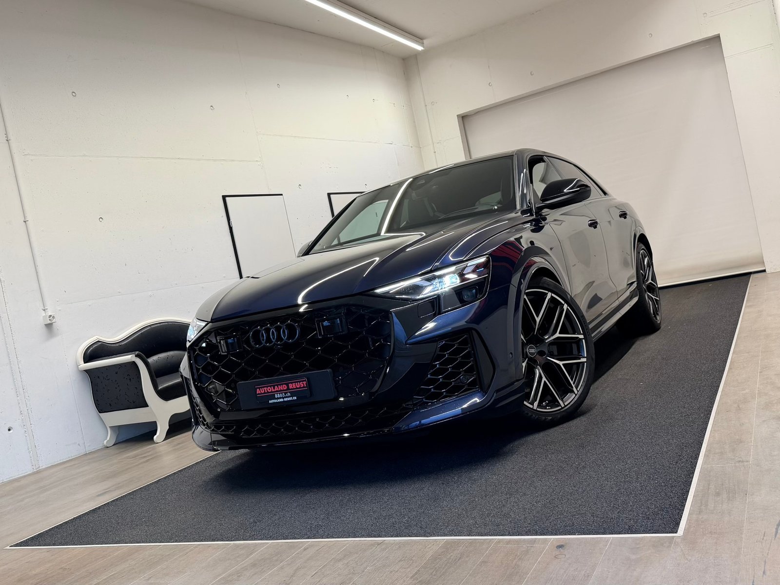 AUDI RSQ8 quattro, Mild-Hybrid Petrol/Electric, Second hand / Used, Automatic - 5