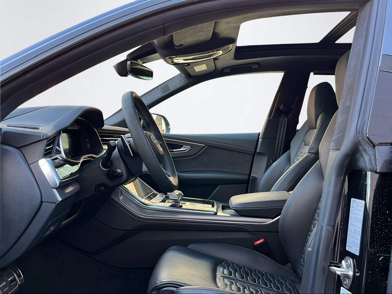 AUDI RS Q8 4.0 V8 TFSI quattro T-Tronic, Mild-Hybrid Benzin/Elektro, Occasion / Gebraucht, Automatik - 7