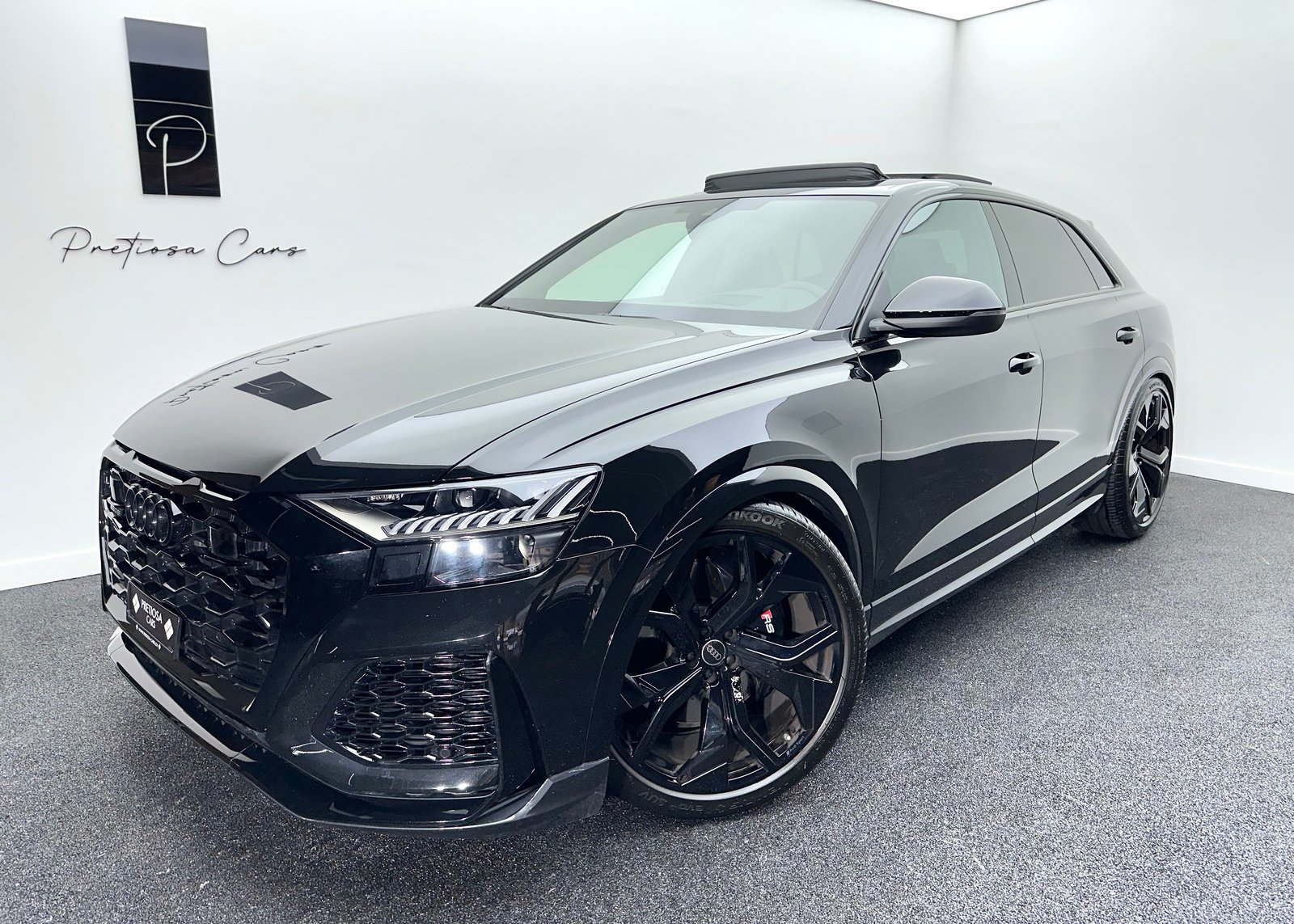 AUDI RSQ8 quattro tiptronic