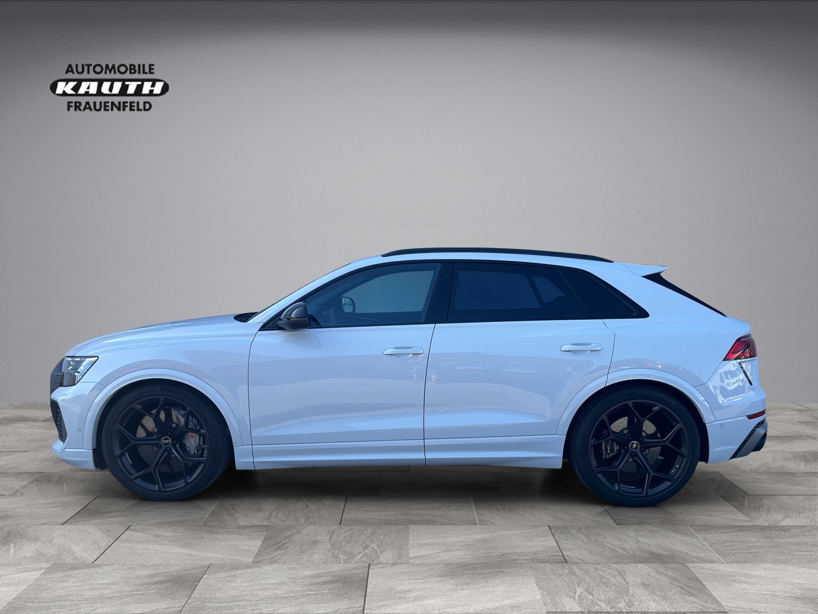 AUDI RSQ8 performance quattro*Standheizung, Panodach, AHK, (, Mild-Hybrid Petrol/Electric, Second hand / Used, Automatic - 2