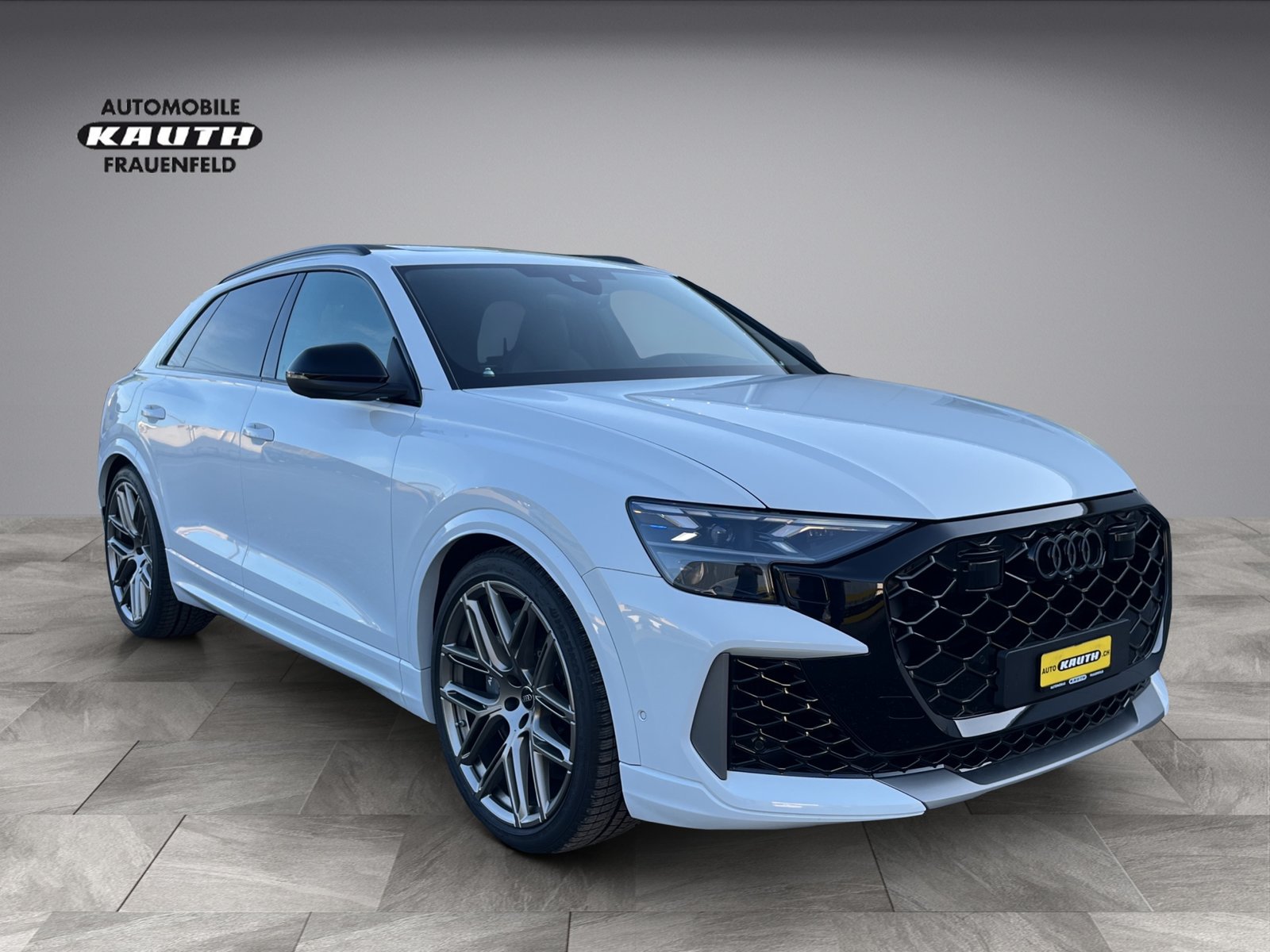 AUDI RSQ8 performance quattro*Standheizung, Panodach, AHK, (, Mild-Hybrid Petrol/Electric, Second hand / Used, Automatic - 7