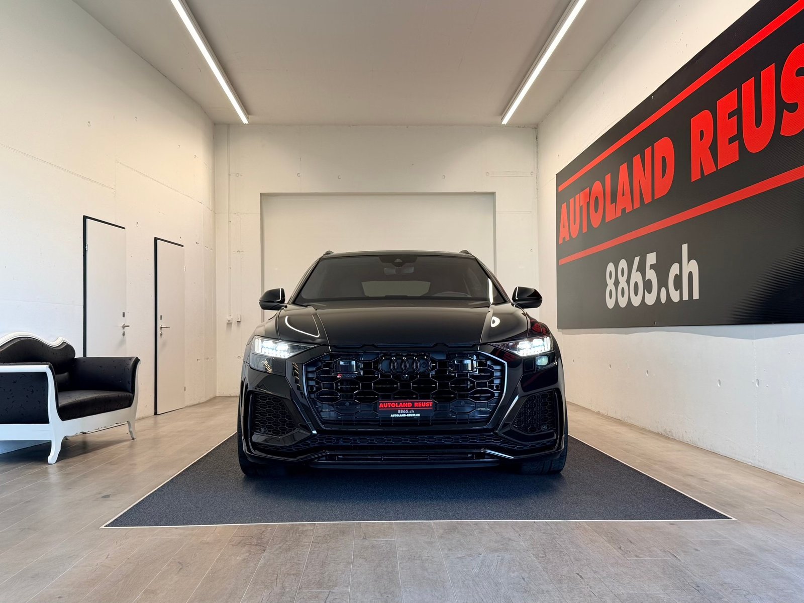 AUDI RSQ8 quattro tiptronic, Mild-Hybrid Petrol/Electric, Second hand / Used, Automatic - 2