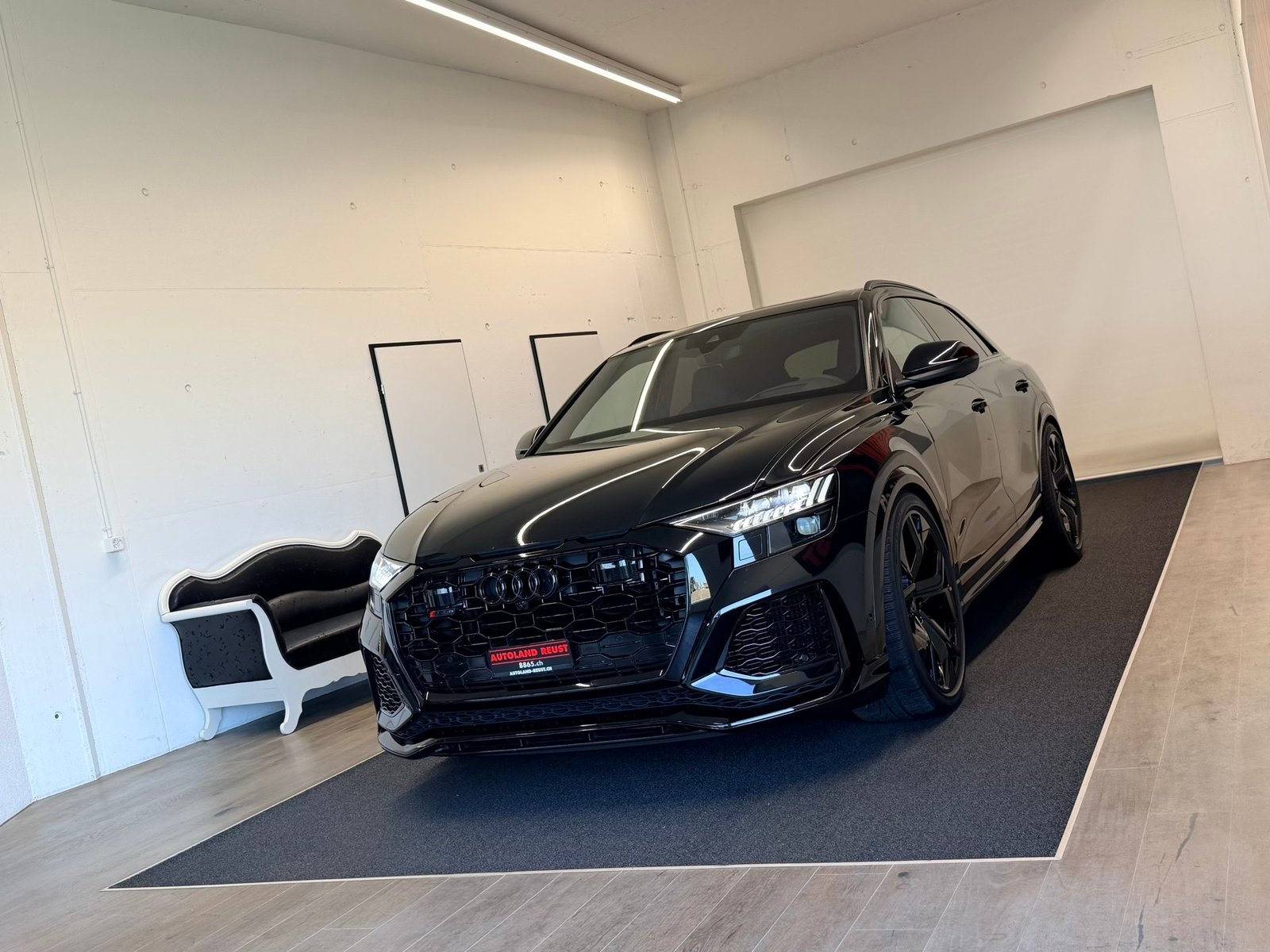 AUDI RSQ8 quattro tiptronic, Mild-Hybrid Petrol/Electric, Second hand / Used, Automatic - 3