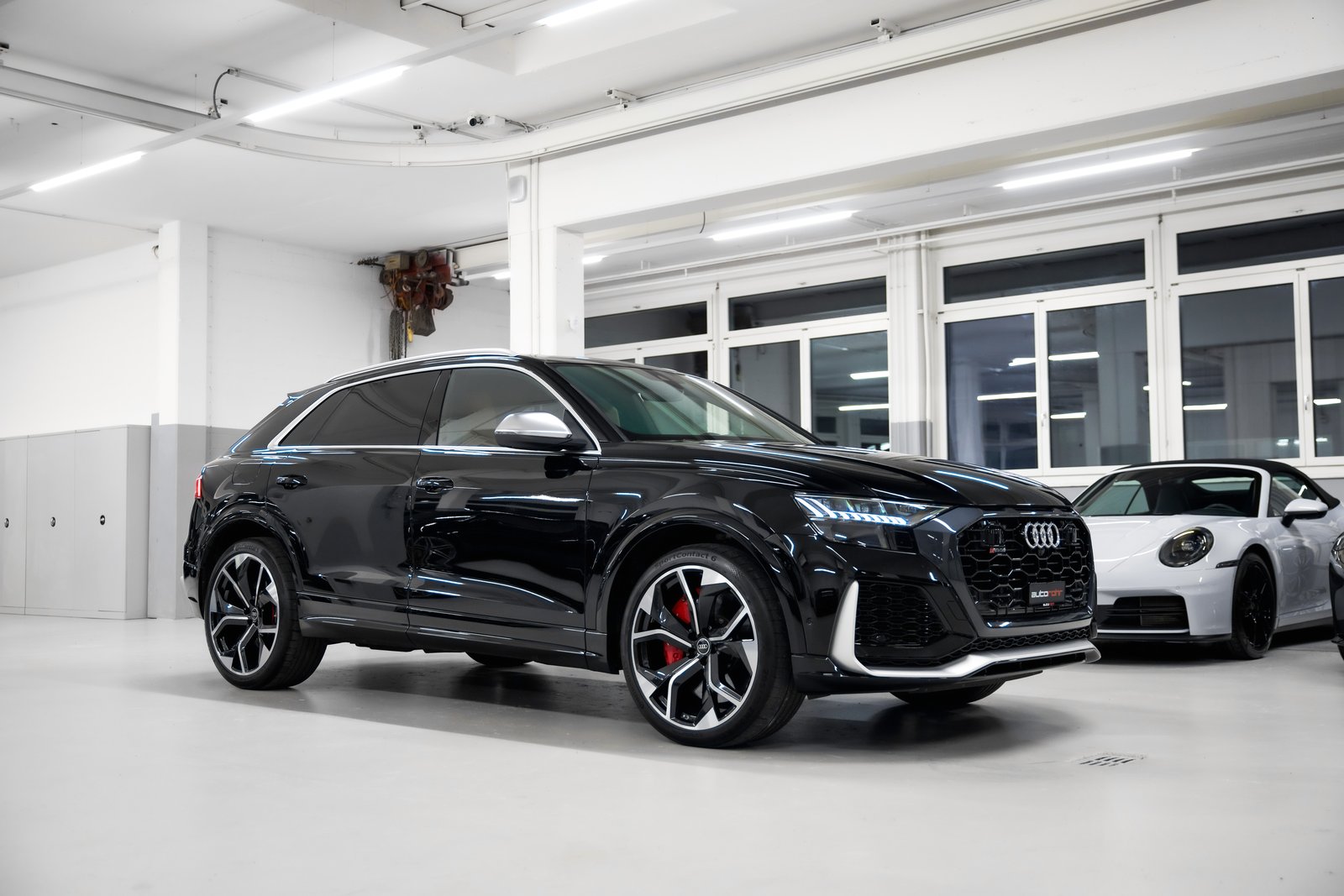 AUDI RSQ8 quattro tiptronic