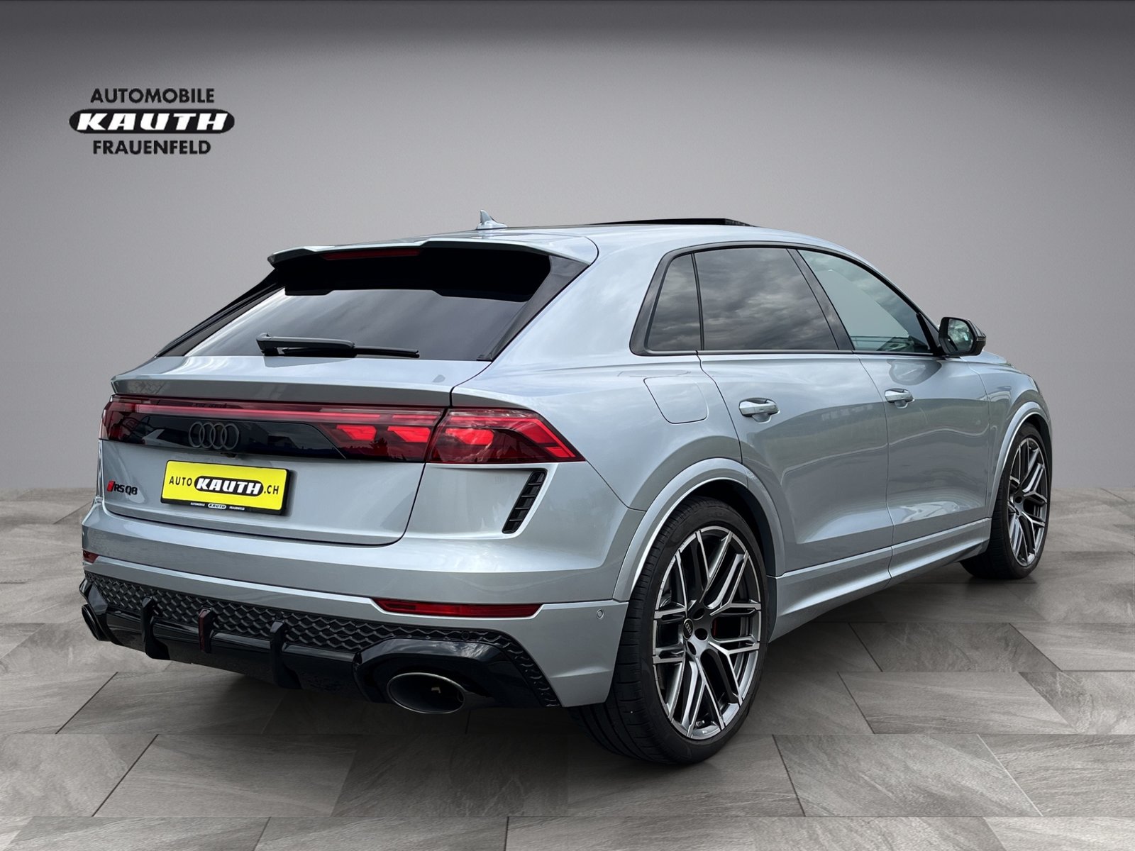 AUDI RSQ8 quattro*New RSQ8 Modell,Sthz,AHK,(5-Jahre Werksgar, Mild-Hybrid Benzin/Elektro, Occasion / Gebraucht, Automatik - 6