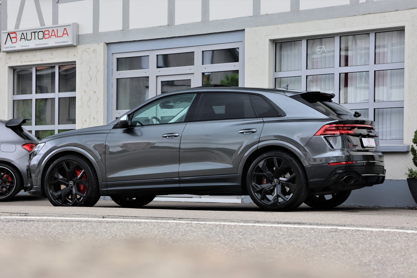 AUDI RSQ8 quattro tiptronic + 3.5TAHK, Hybride Léger Essence/Électricité, Occasion / Utilisé, Automatique - 4