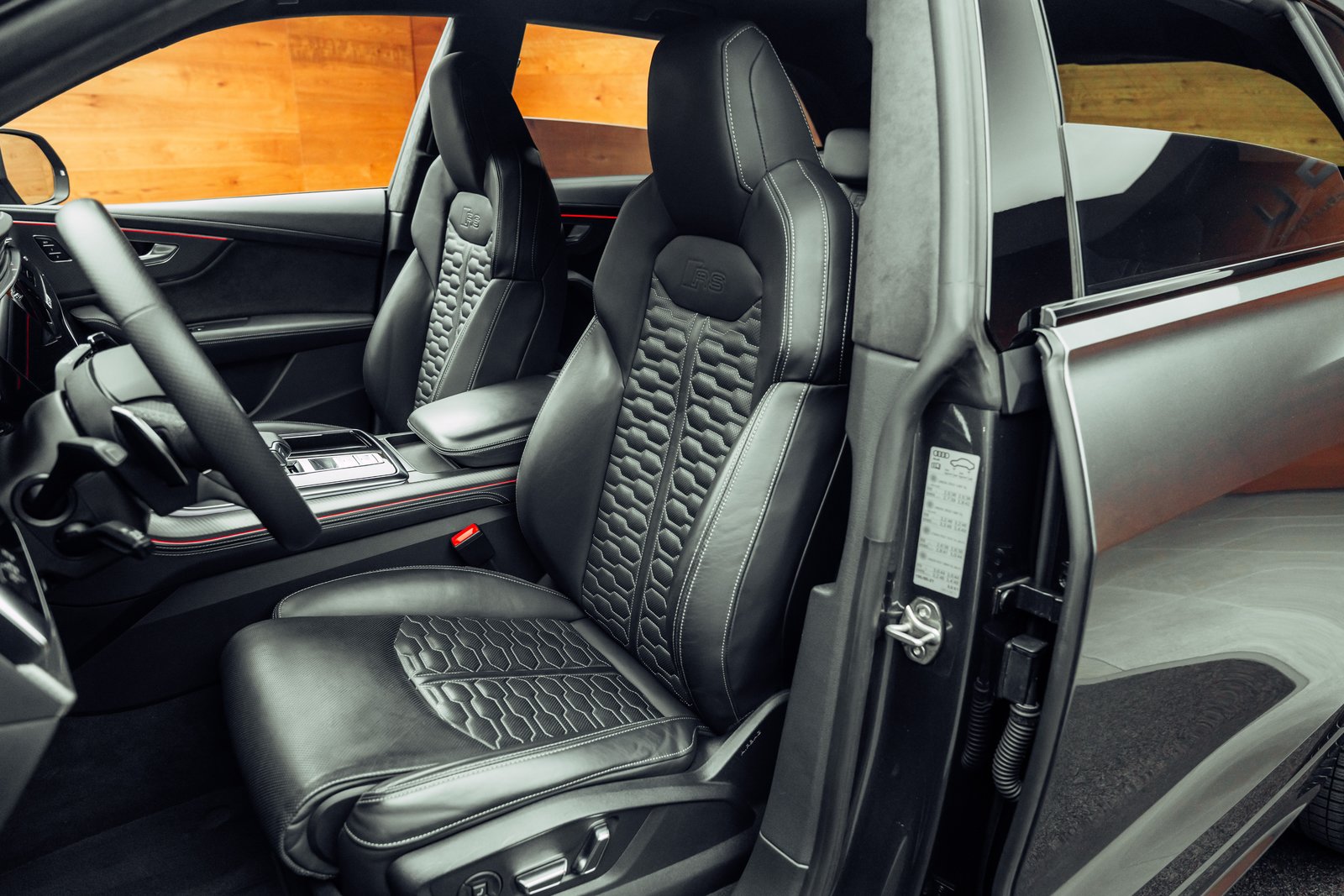 AUDI RSQ8 quattro tiptronic, Mild-Hybrid Petrol/Electric, Second hand / Used, Automatic - 6