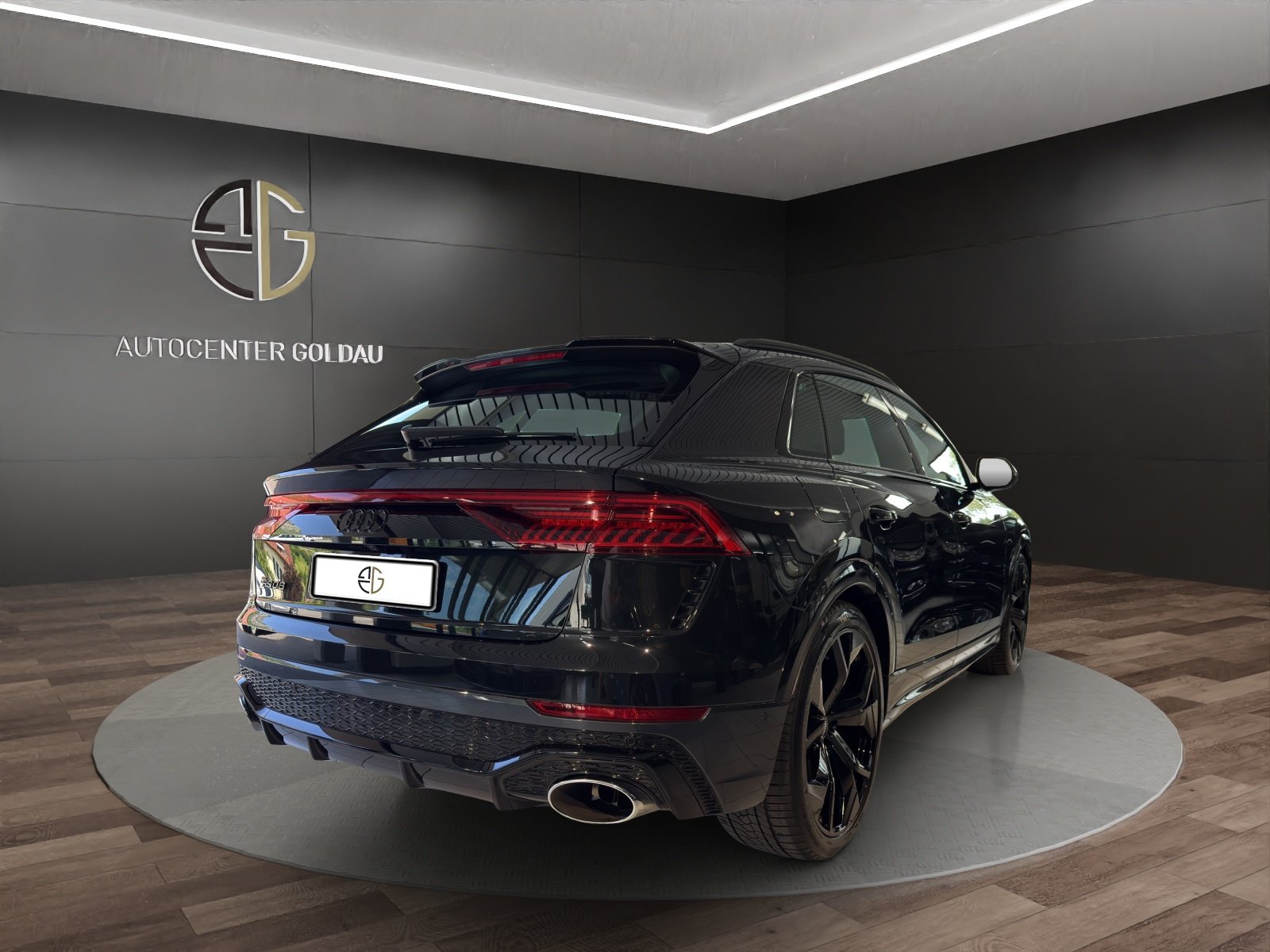 AUDI RSQ8 quattro tiptronic, Mild-Hybrid Benzin/Elektro, Occasion / Gebraucht, Automatik - 4
