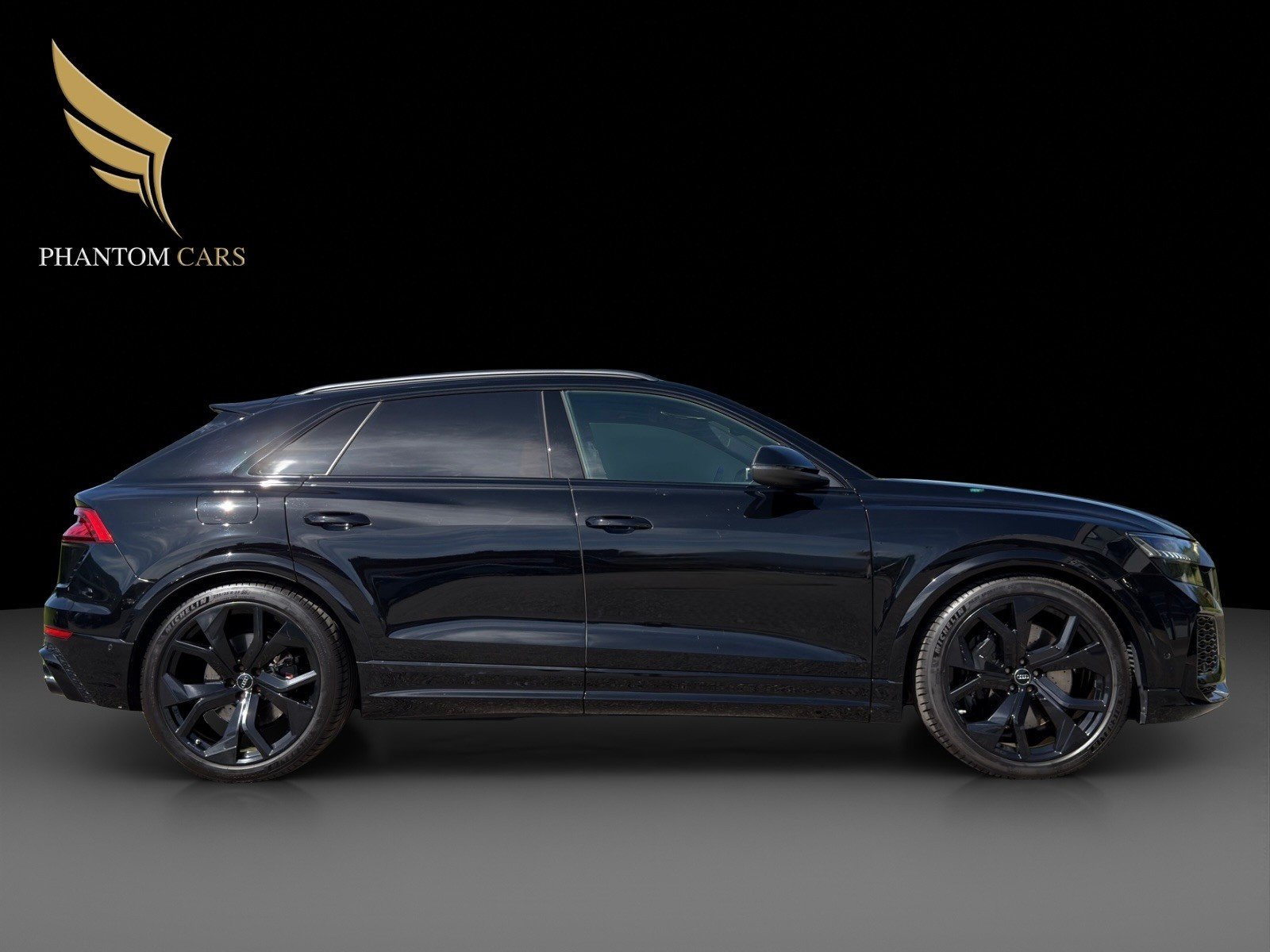 AUDI RSQ8 quattro tiptronic