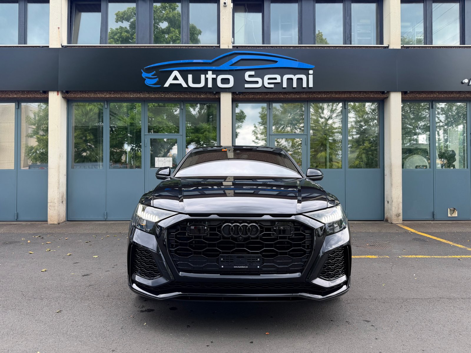 AUDI RSQ8 quattro tiptronic, Mild-Hybrid Benzin/Elektro, Occasion / Gebraucht, Automatik - 2