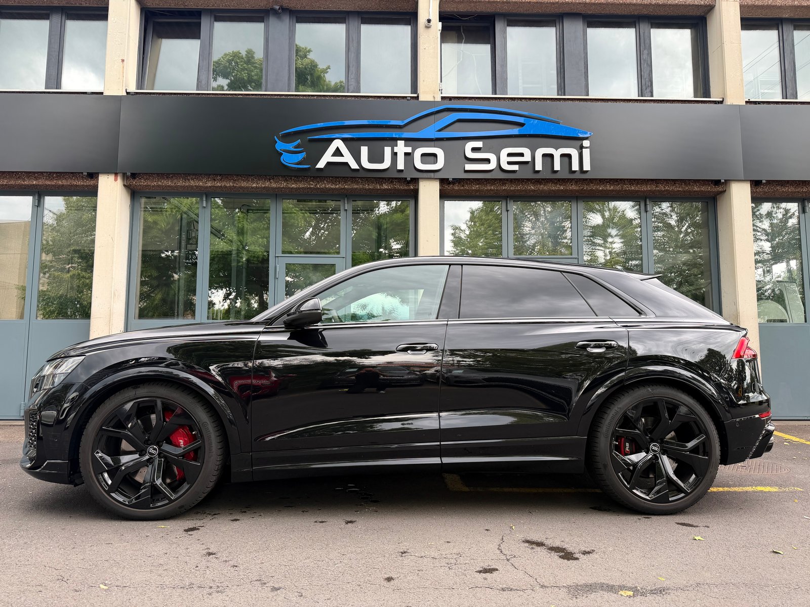 AUDI RSQ8 quattro tiptronic, Mild-Hybrid Benzin/Elektro, Occasion / Gebraucht, Automatik - 4