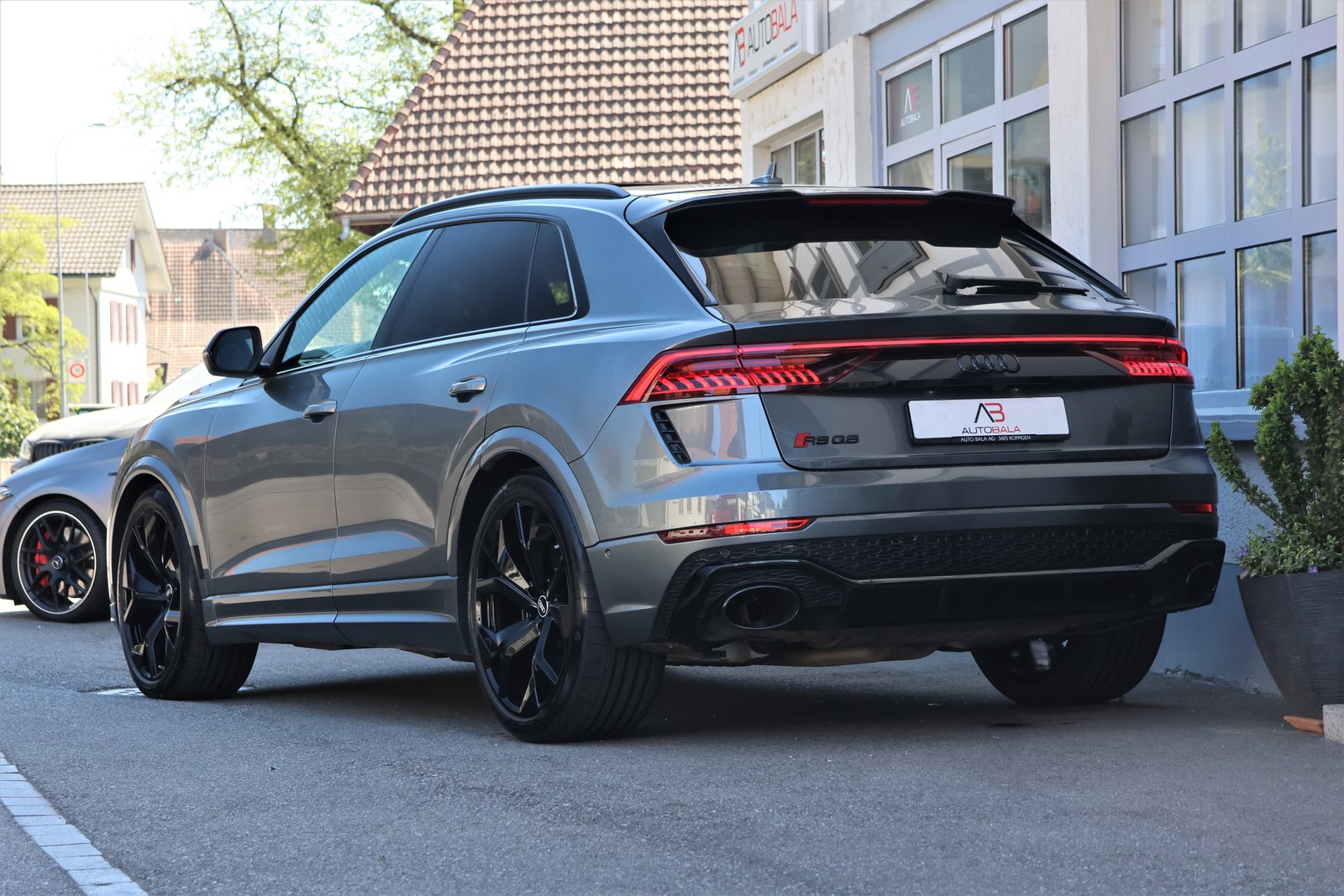 AUDI RSQ8 quattro tiptronic (CH) + 3.5T AHK, Hybride Leggero Benzina/Elettrica, Occasioni / Usate, Automatico - 3