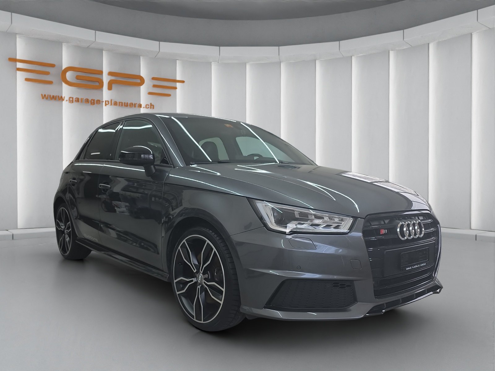 AUDI S1 Sportback 2.0 TFSI quattro, Petrol, Second hand / Used, Manual - 2