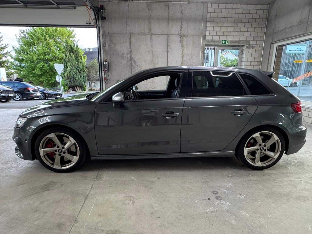 AUDI S3 2.0 T FSI quattro S-Tronic, Benzin, Occasion / Gebraucht, Automatik - 3