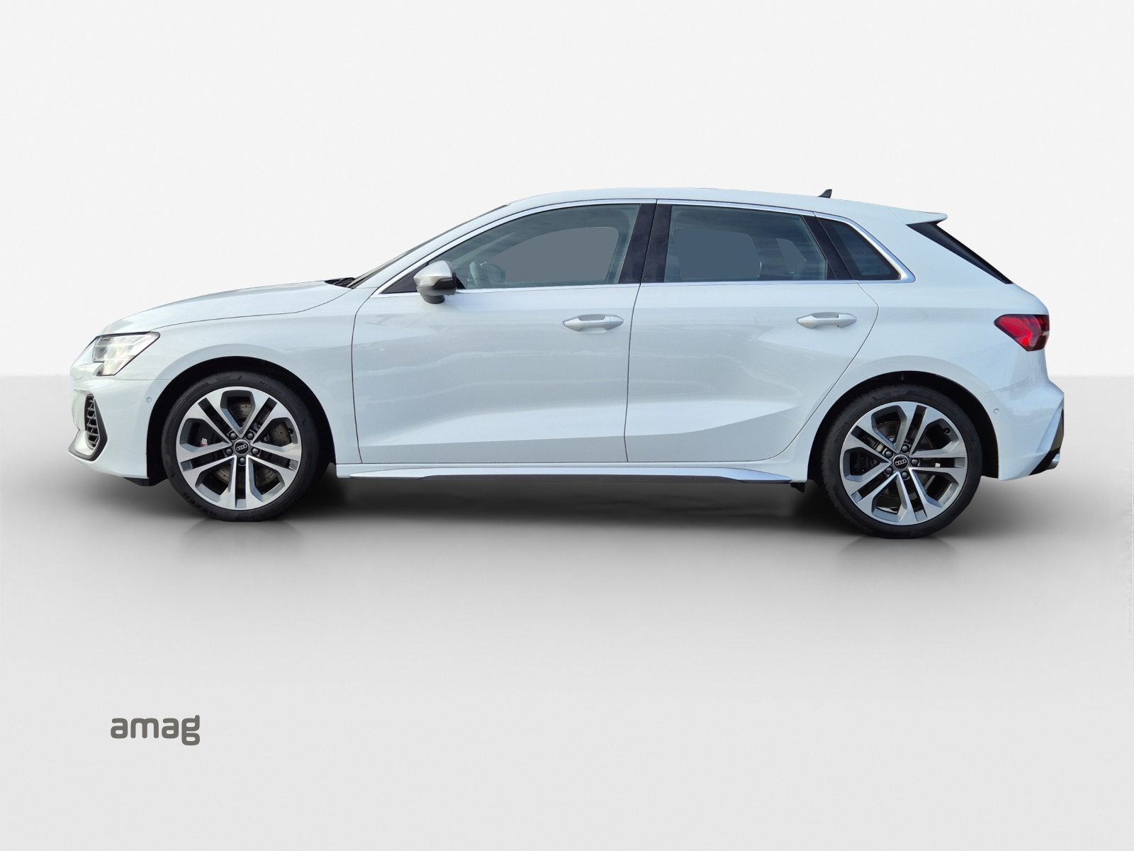AUDI S3 Sportback, Benzin, Occasion / Gebraucht, Automatik - 2