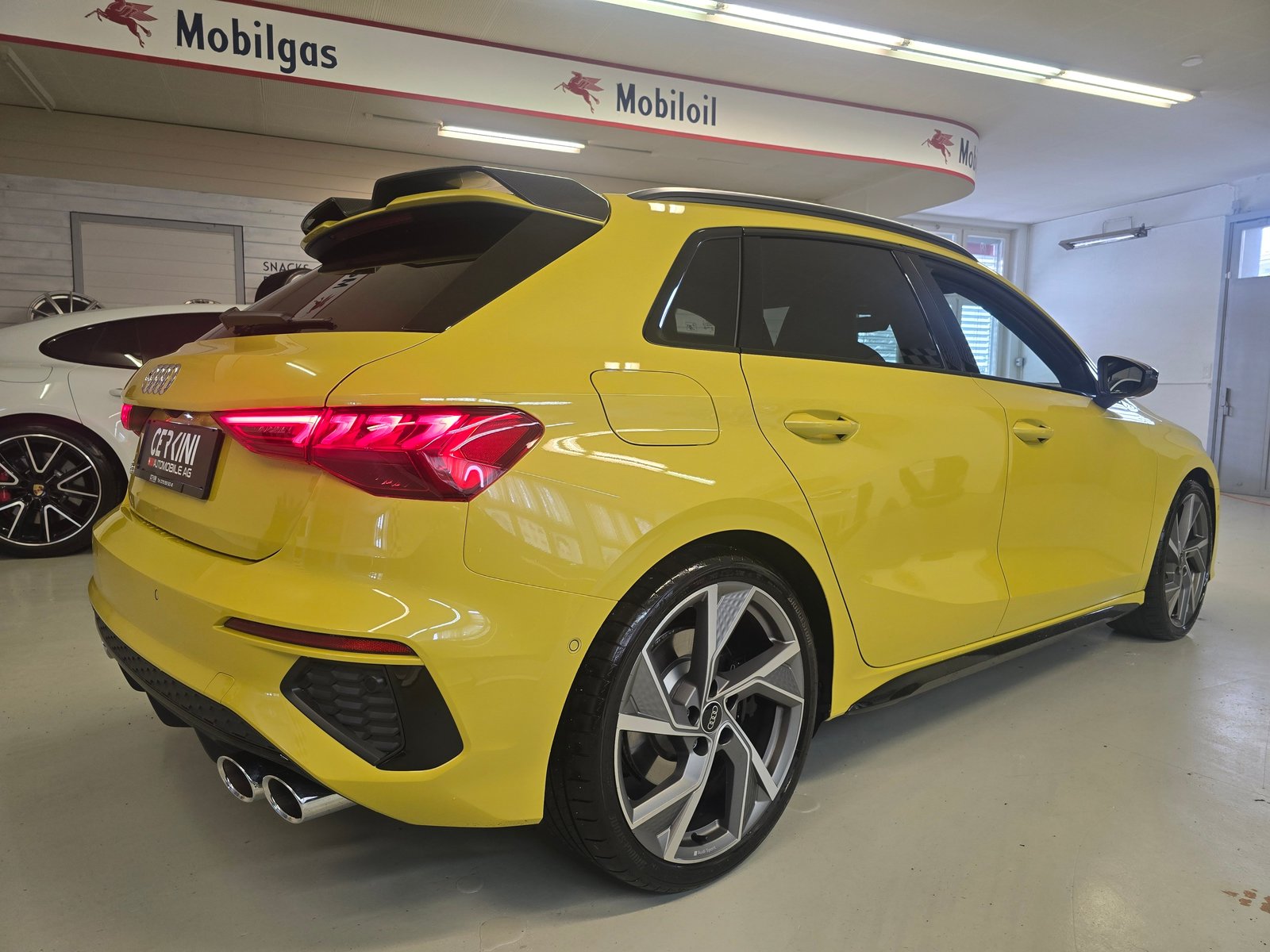 AUDI S3 Sportback 2.0 TFSI quattro CARBON - Sonderlackierung, Essence, Occasion / Utilisé, Automatique - 4