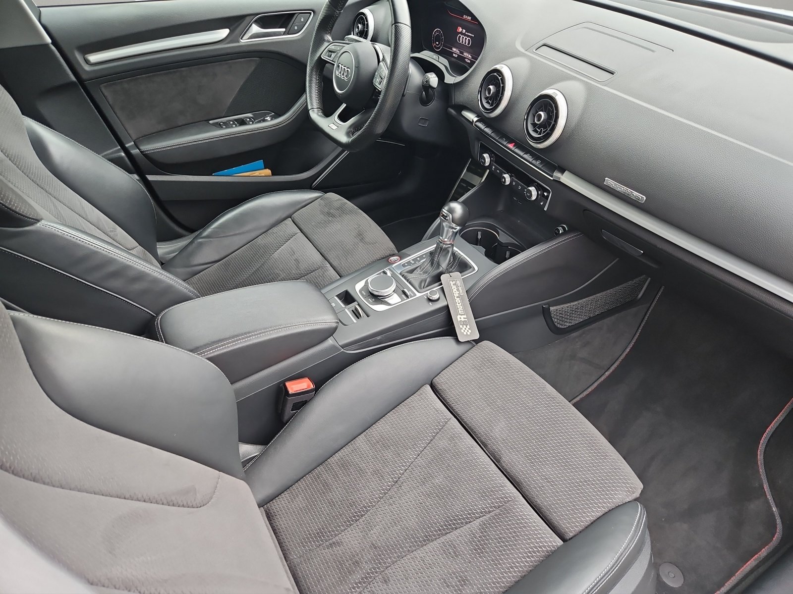 AUDI S3 Sportback 2.0 TFSI quattro S-tronic, Petrol, Second hand / Used, Automatic - 4