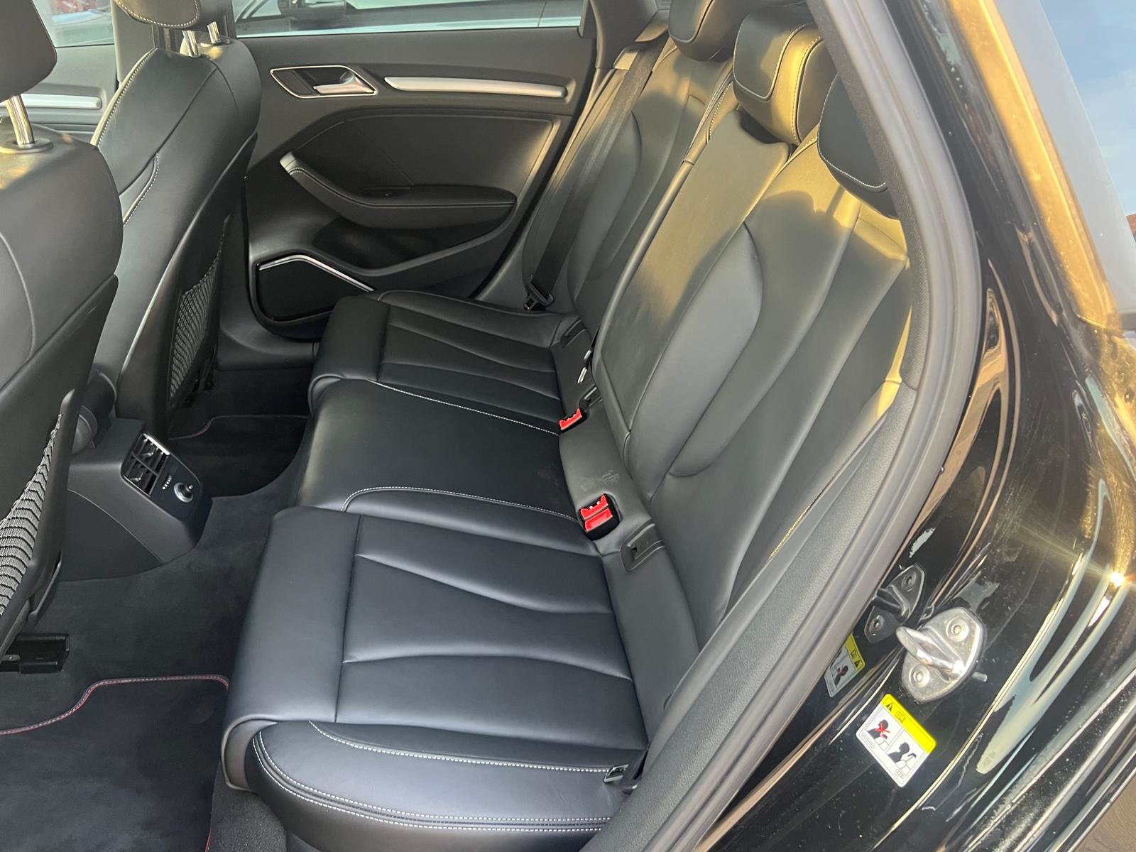 AUDI S3 Sportback 2.0 TFSI quattro S-tronic, Benzin, Occasion / Gebraucht, Automatik - 7