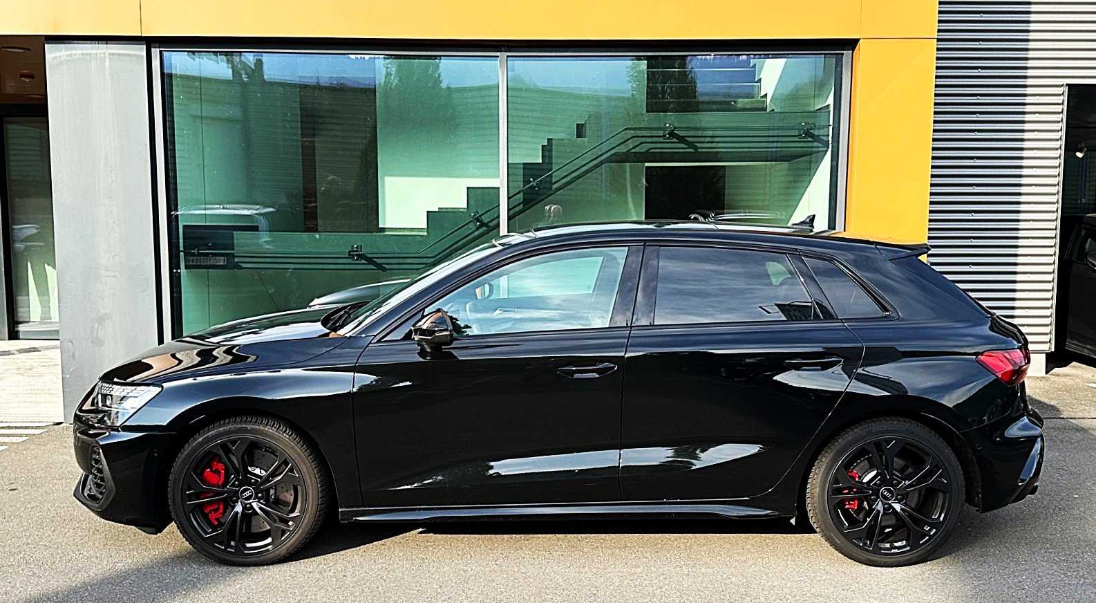 AUDI S3 Sportback TFSI Quattro S-tronic / Matrix- Pano-Navi-, Mild-Hybrid Petrol/Electric, Second hand / Used, Automatic - 3