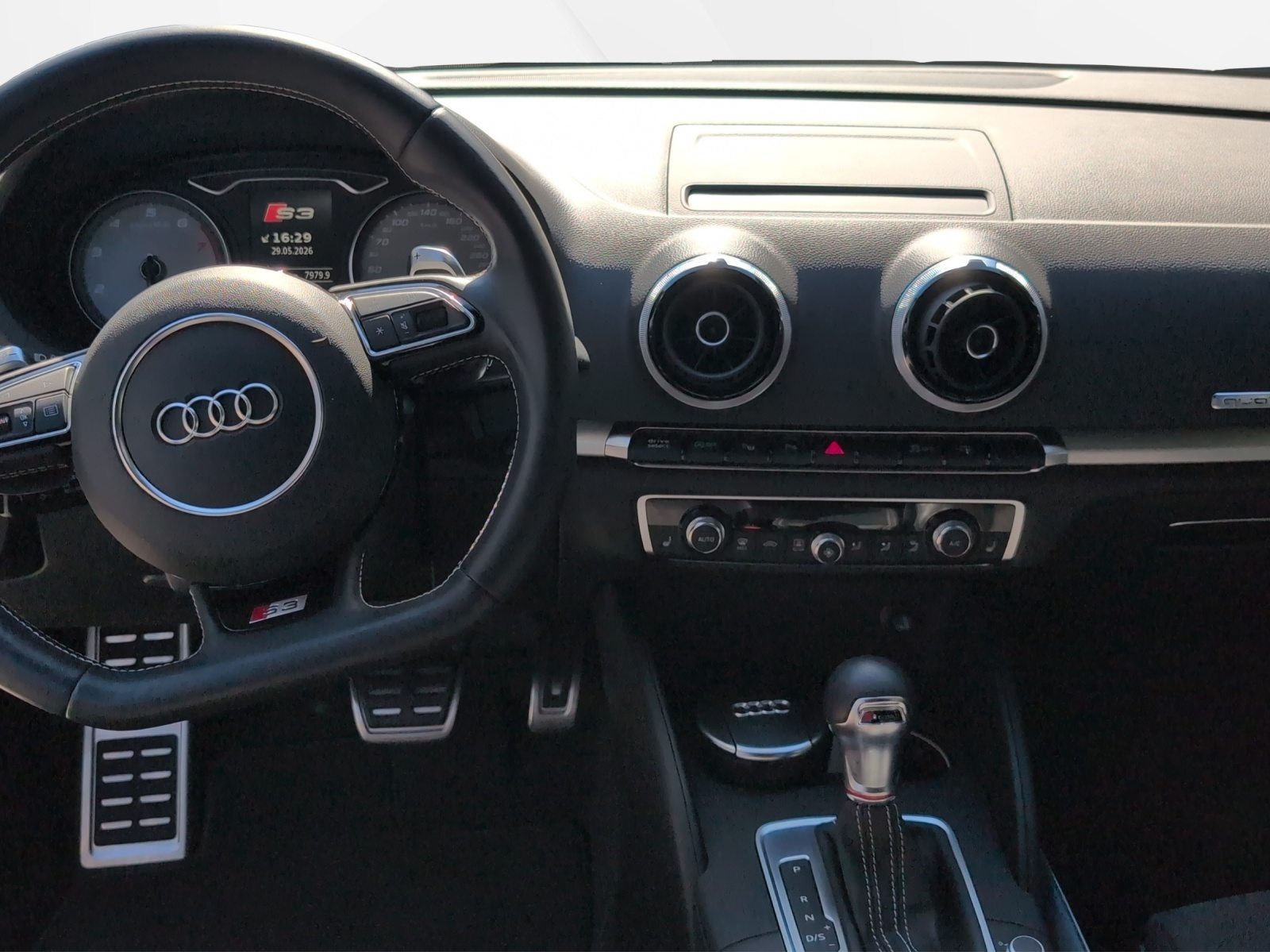 AUDI S3 Sportback, Benzin, Occasion / Gebraucht, Automatik - 7