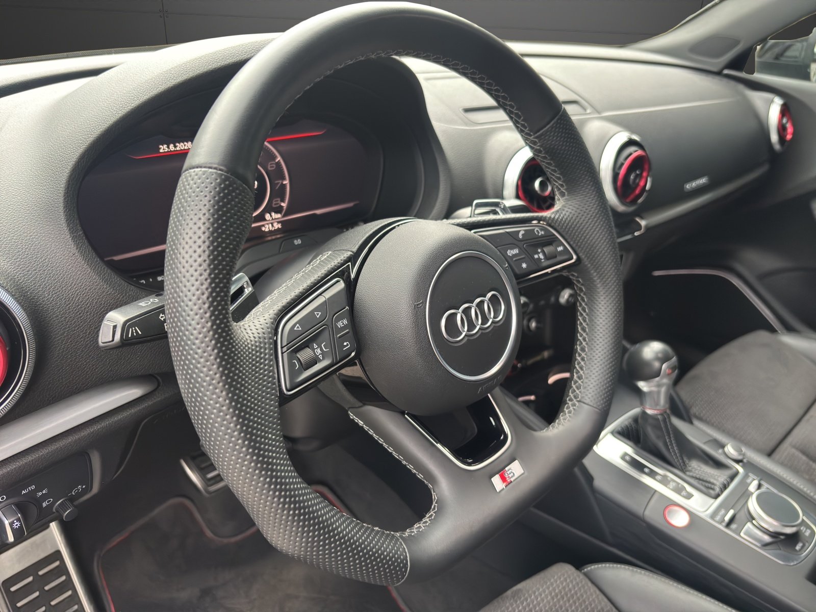 AUDI S3 Sportback 2.0 TFSI quattro S-tronic, Benzin, Occasion / Gebraucht, Automatik - 4