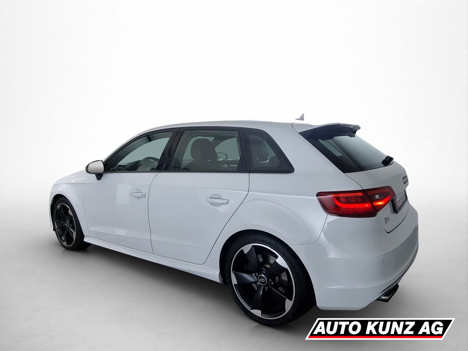 AUDI S3 Sportback 2.0 T FSI quattro, Petrol, Second hand / Used, Automatic - 4