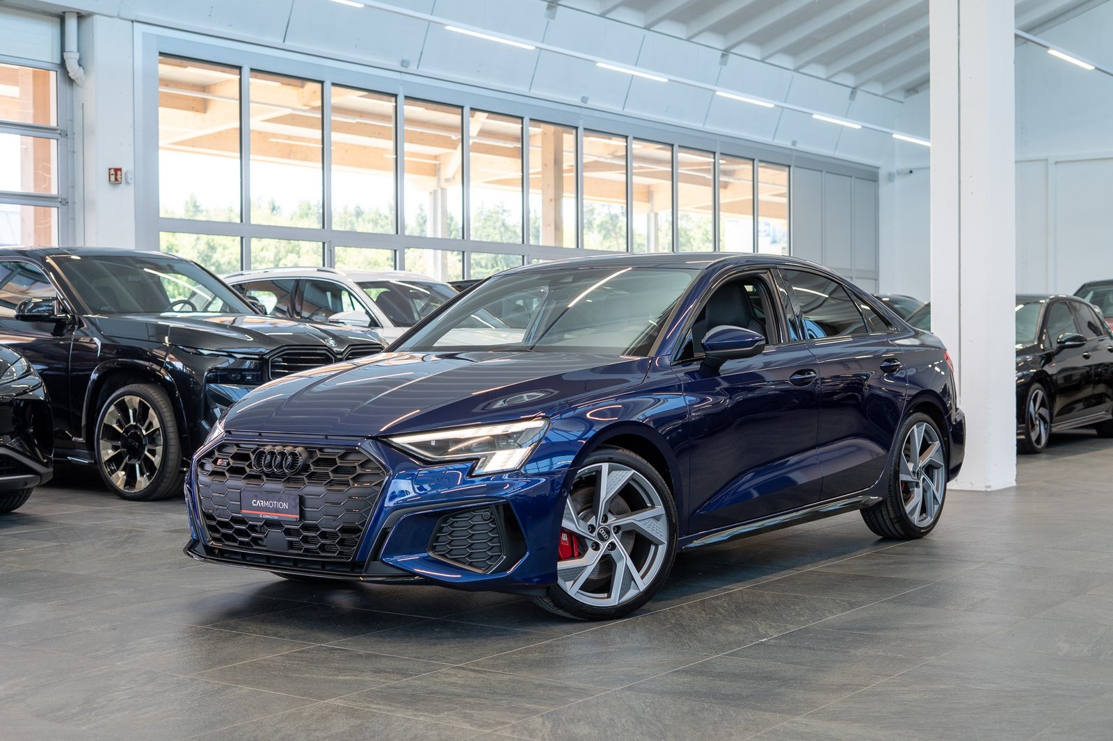 AUDI S3 Limousine 2.0 TFSI quattro S-Tronic / Sportsitze / V