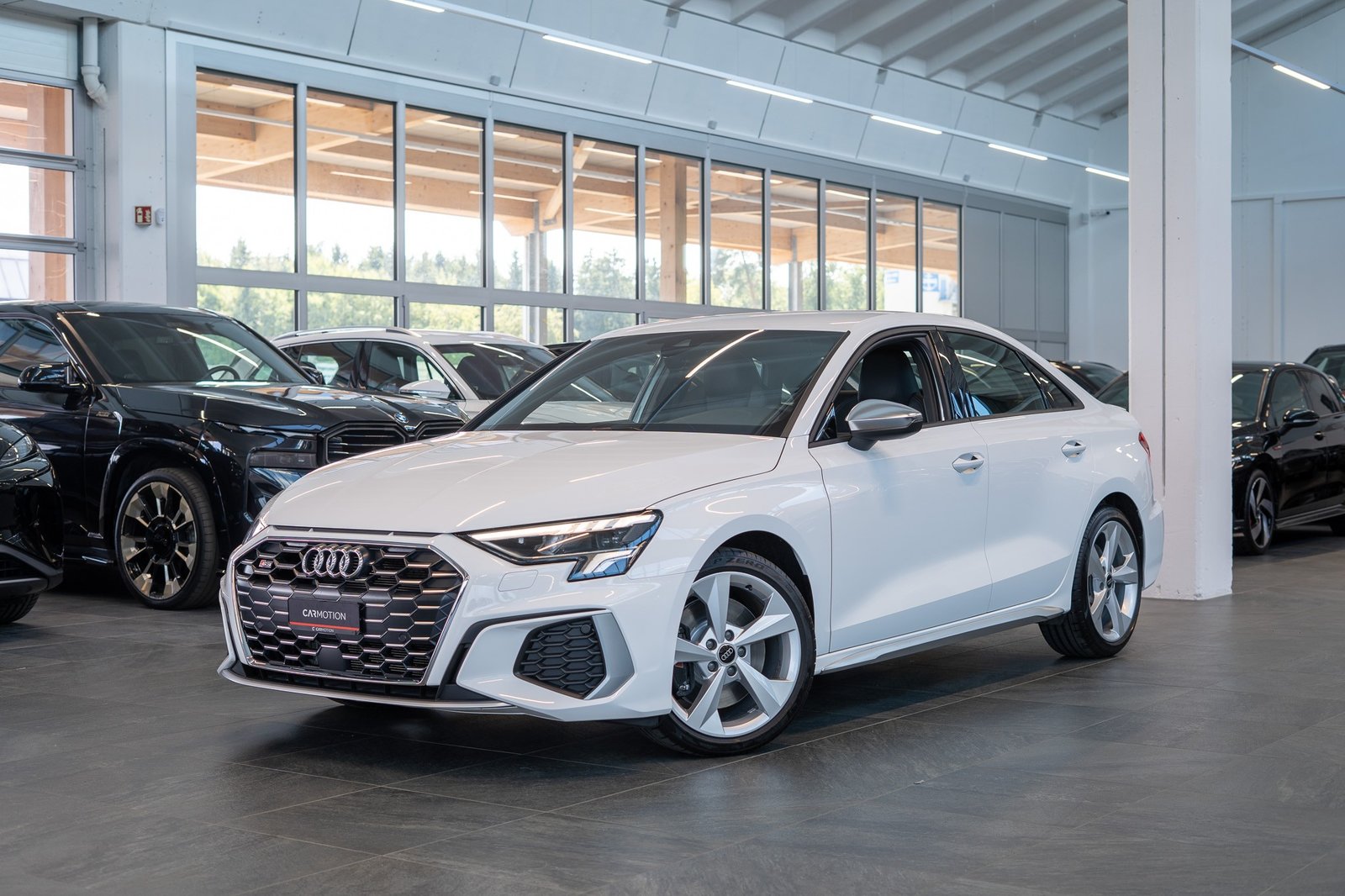 AUDI S3 Limousine 2.0 TFSI quattro S-Tronic / Sportsitze / A