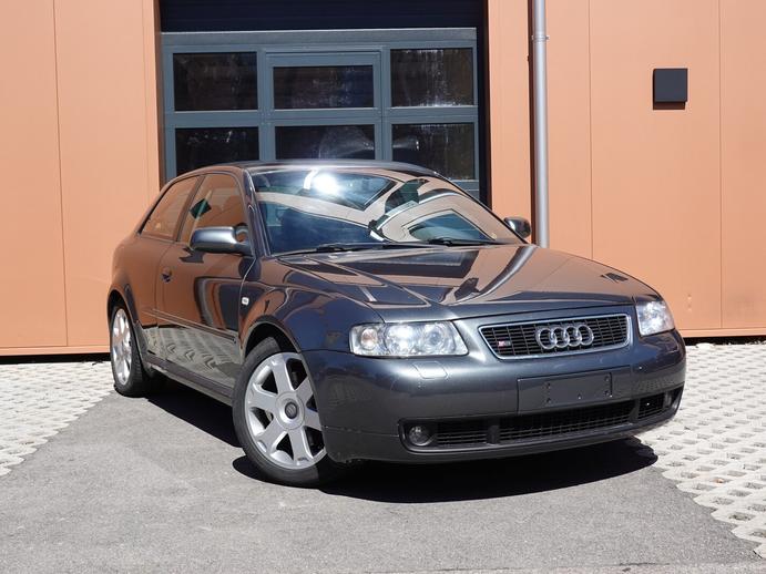AUDI S3 quattro * Véhicule CH * Intérieur Cuir * 100 d'ori, Benzin, Occasion / Gebraucht, Handschaltung