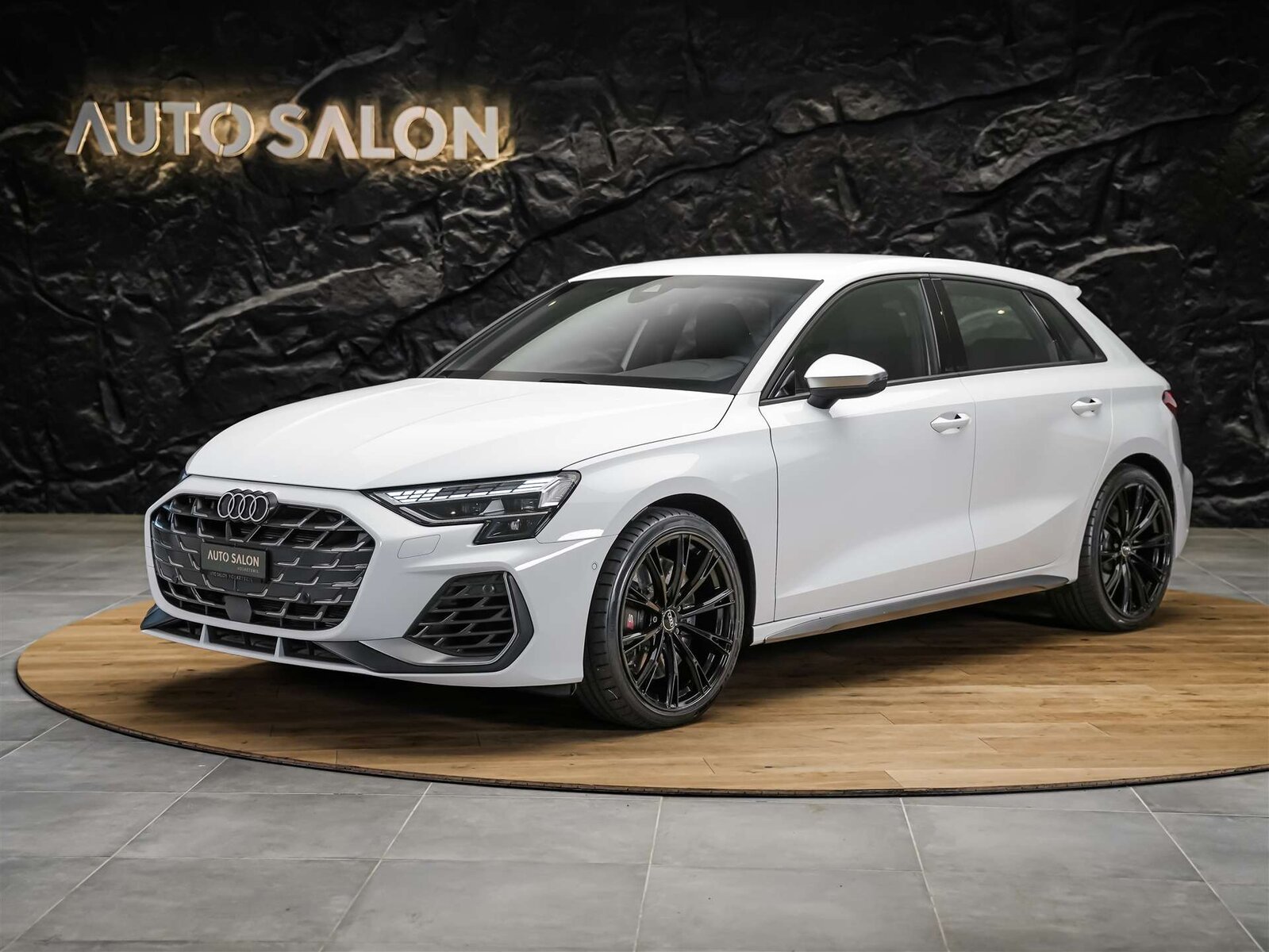 AUDI S3 Sportback TFSI quattro S-tronic*19Felgen*Werksgarant