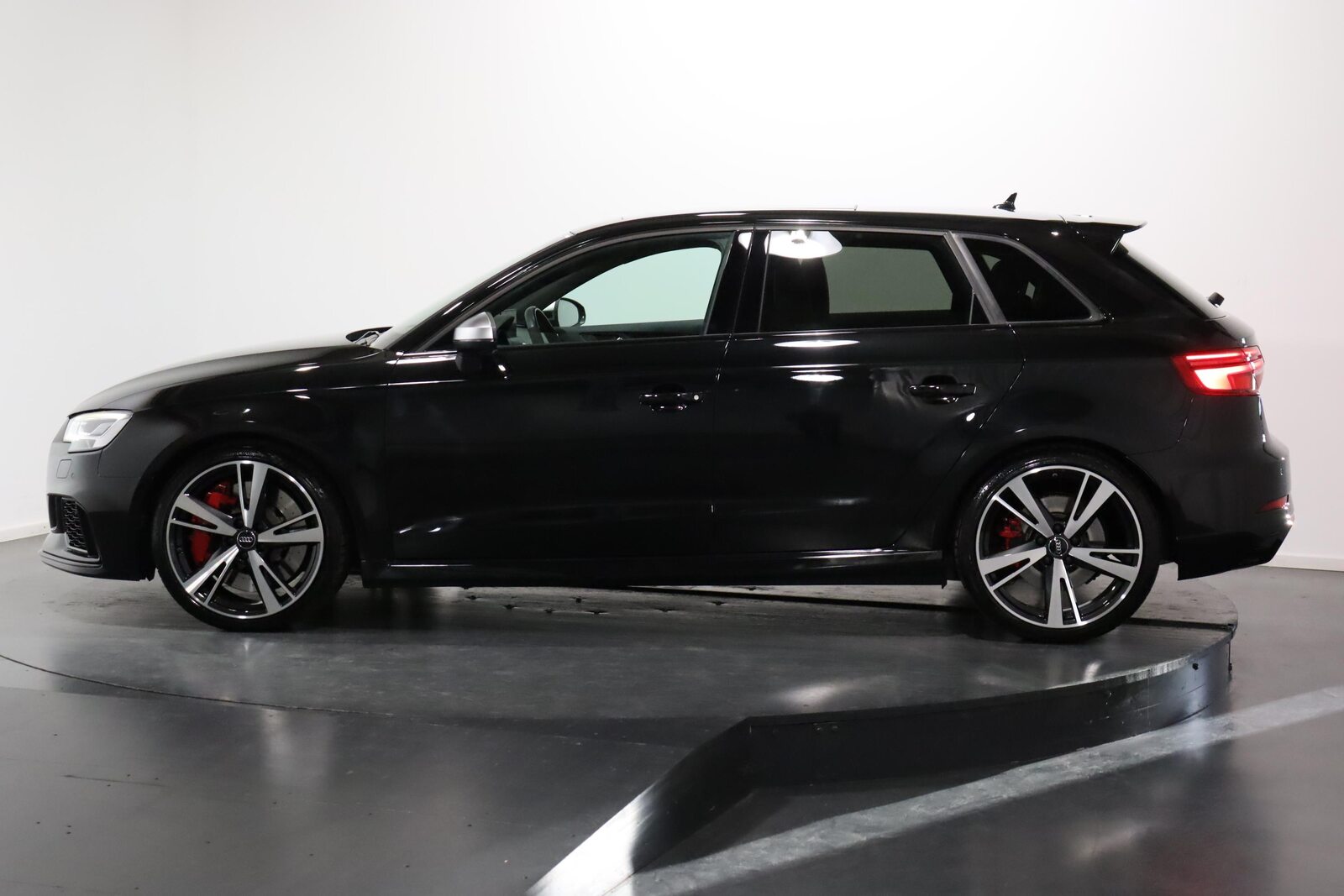 AUDI RS3 Sportback 2.5 T FSI quattro S-Tronic, Petrol, Second hand / Used, Automatic - 3
