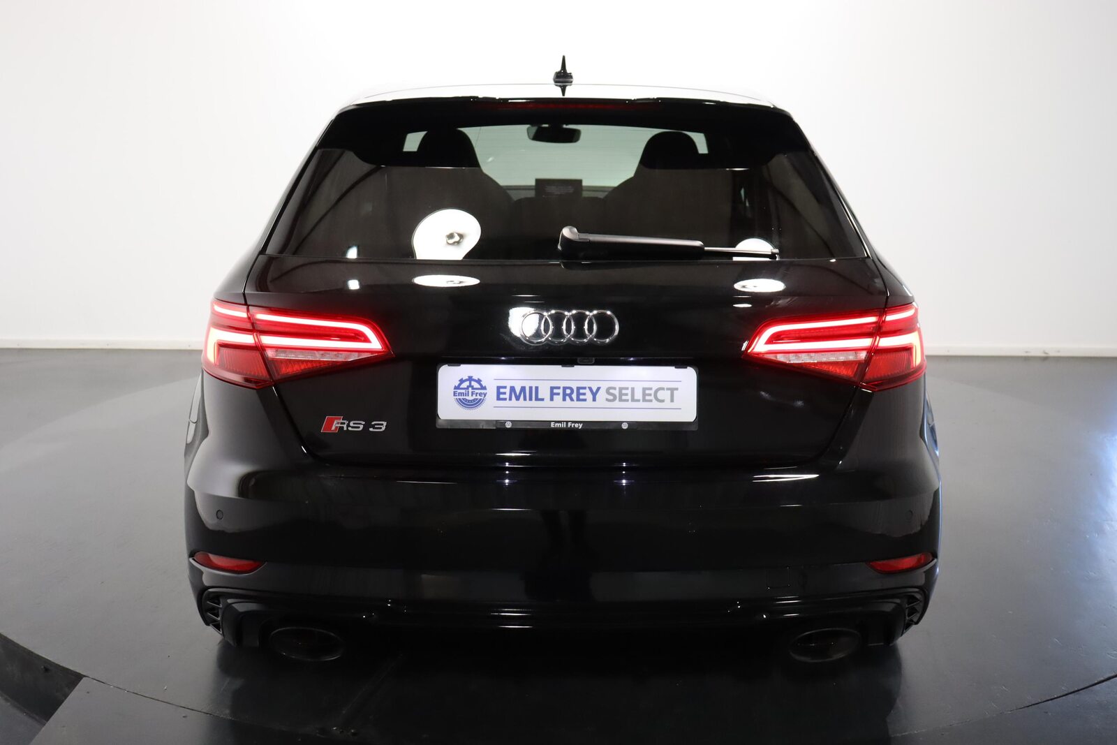 AUDI RS3 Sportback 2.5 T FSI quattro S-Tronic, Petrol, Second hand / Used, Automatic - 4