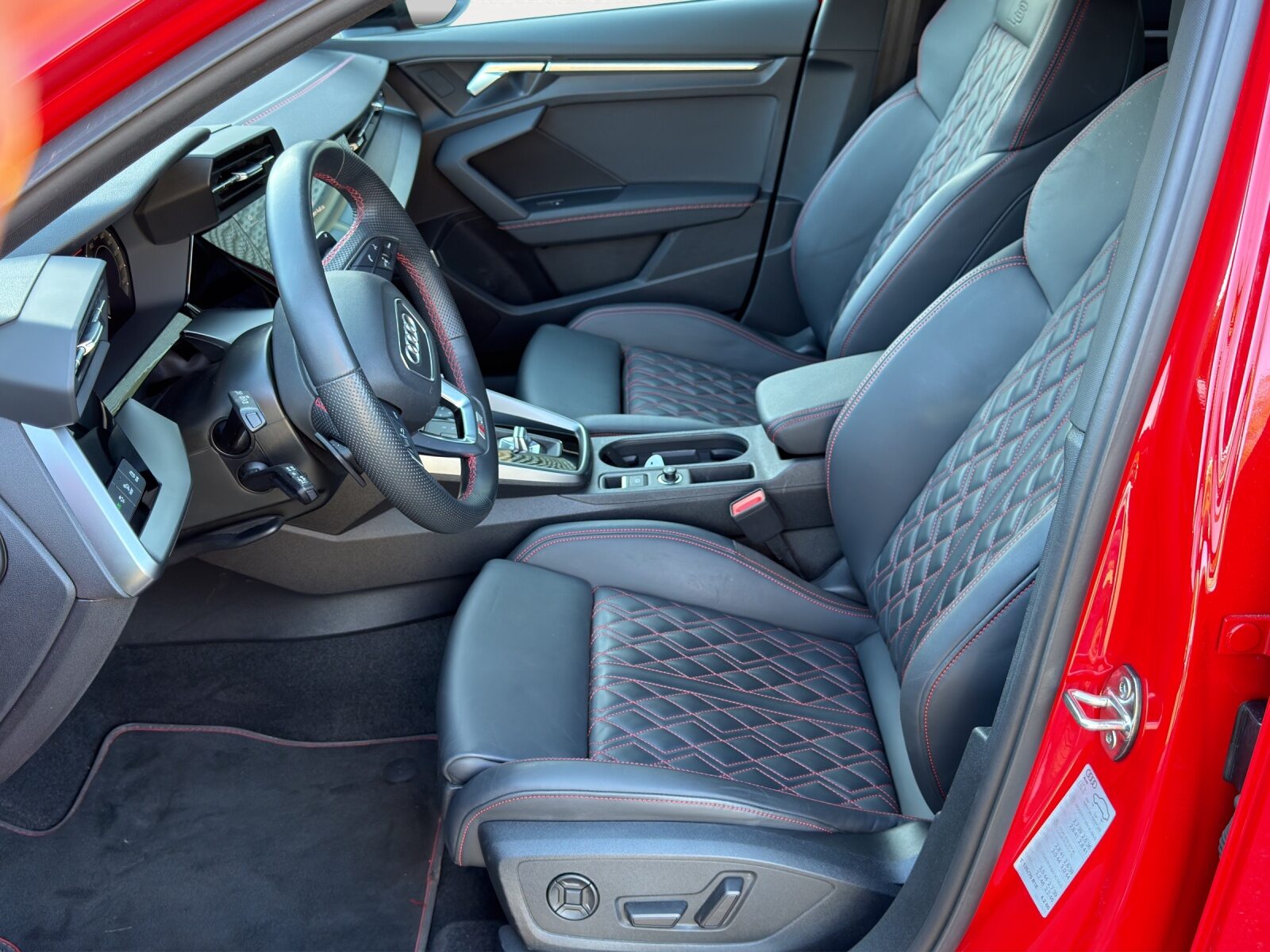 AUDI S3 Sportback, Benzin, Occasion / Gebraucht, Automatik - 5
