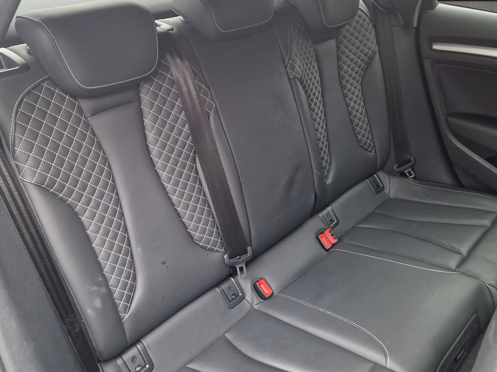 AUDI S3 Sportback 2.0 T FSI quattro S-Tronic, Benzin, Occasion / Gebraucht, Automatik - 3