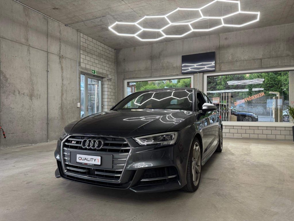 AUDI S3 2.0 T FSI quattro S-Tronic