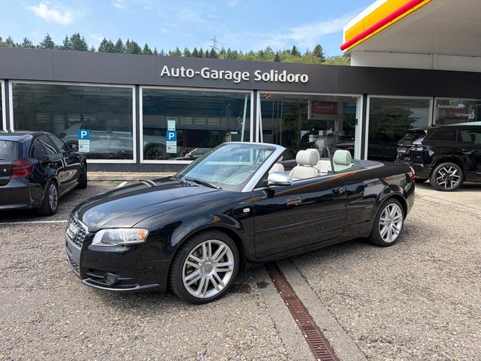 AUDI S4 Cabriolet 4.2 V8 quattro, Benzin, Occasion / Gebraucht, Handschaltung