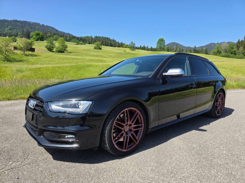 AUDI S4 3.0 V6 TFSI quattro S-Tronic