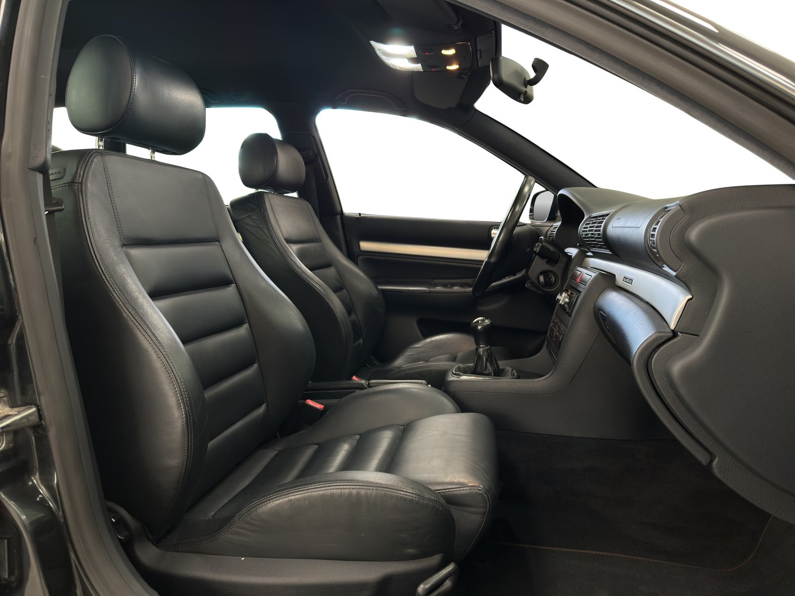 AUDI AUDI S4 Avant Quattro 2.7 V6 Bi-turbo, Benzin, Occasion / Gebraucht, Handschaltung - 7